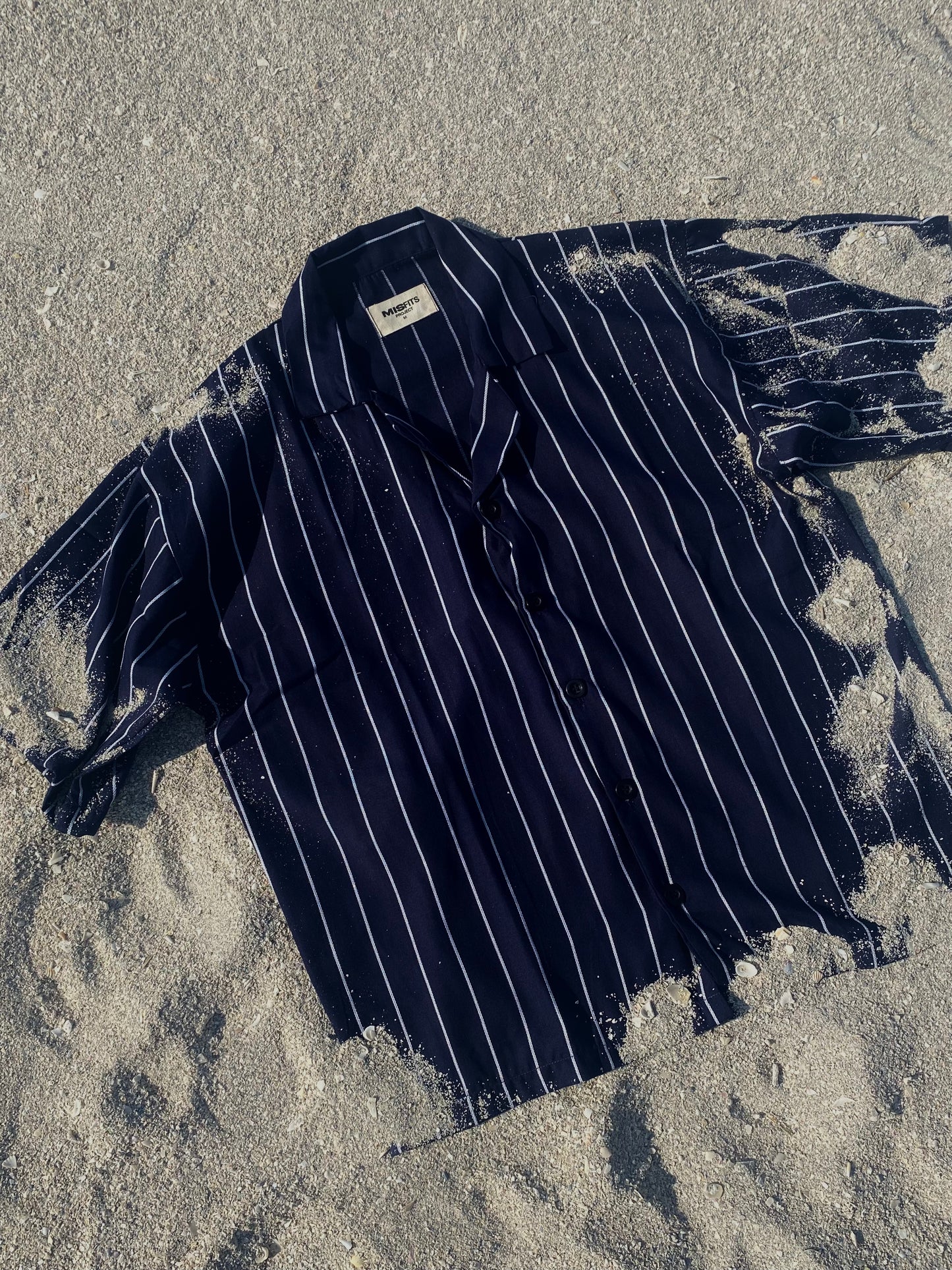 NAVY STRIPE RESORT SHIRT